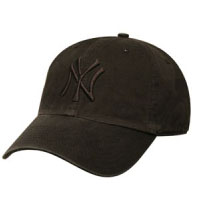 Yankees Black/Black "Franchise" Fitted Cap